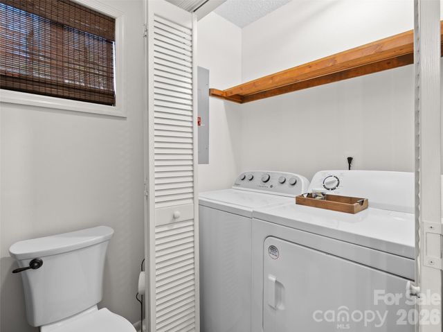 34 Fernbrook Road, Maggie Valley, NC 28751