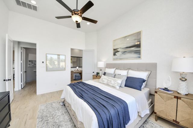 9510 Chateau Hill Drive, Manvel, TX 77578