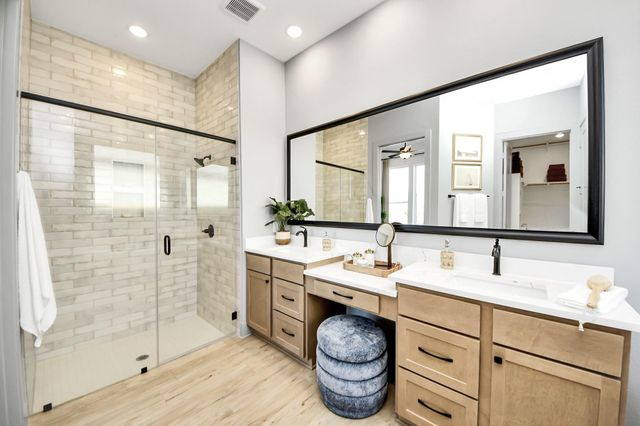 9510 Chateau Hill Drive, Manvel, TX 77578