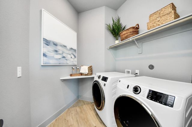 9510 Chateau Hill Drive, Manvel, TX 77578