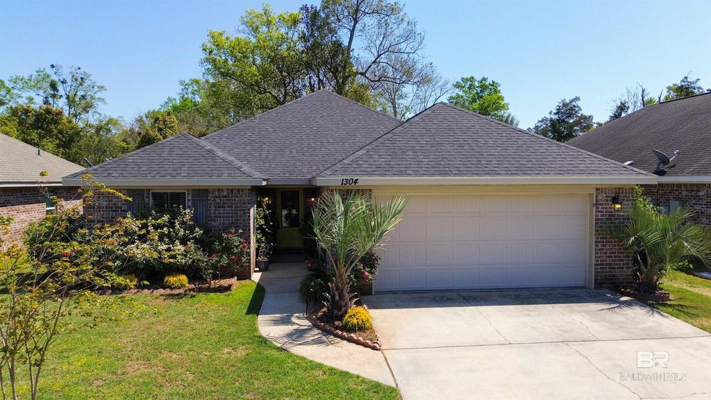 1304 Majesty Loop, Foley, AL 36535