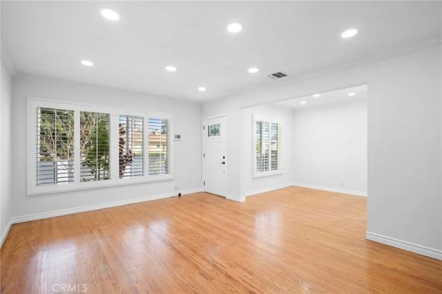 6637 Capps, Reseda, CA 91335