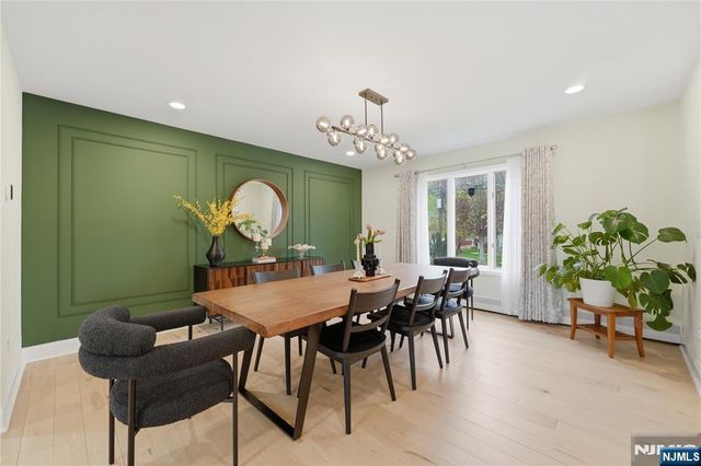 26 Madison Avenue, Hasbrouck Heights, NJ 07604