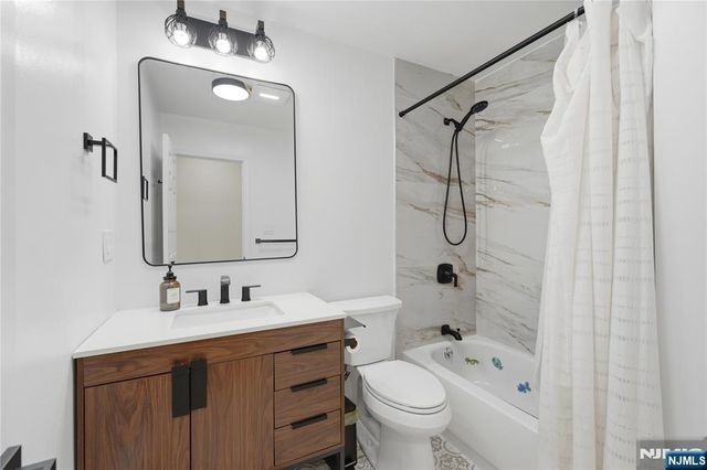 26 Madison Avenue, Hasbrouck Heights, NJ 07604