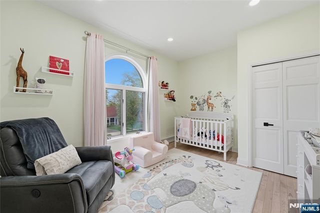 26 Madison Avenue, Hasbrouck Heights, NJ 07604