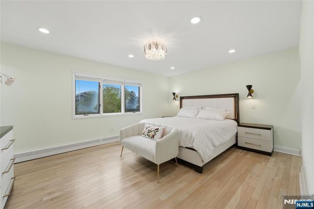 26 Madison Avenue, Hasbrouck Heights, NJ 07604