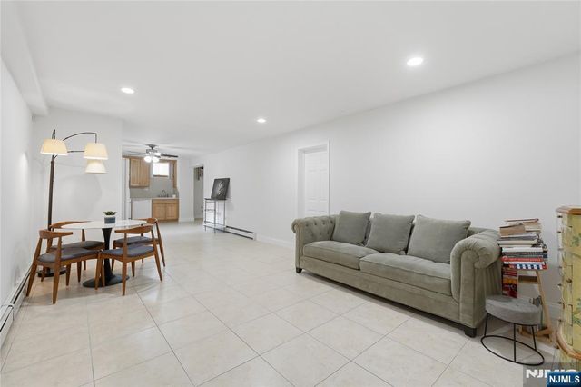 26 Madison Avenue, Hasbrouck Heights, NJ 07604