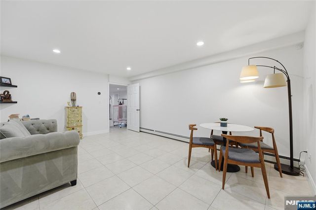 26 Madison Avenue, Hasbrouck Heights, NJ 07604