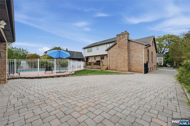26 Madison Avenue, Hasbrouck Heights, NJ 07604