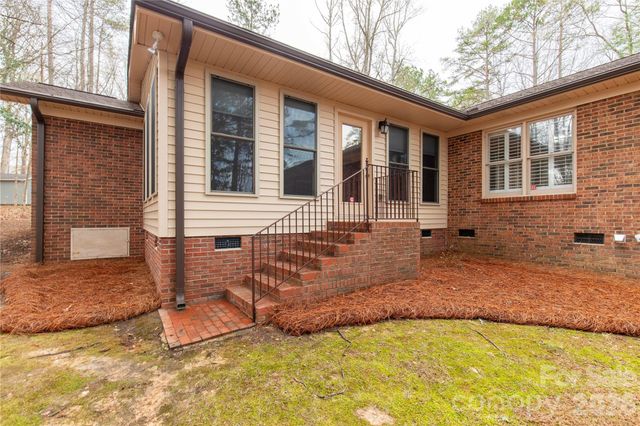 721 Clarendon Drive, Lancaster, SC 29720