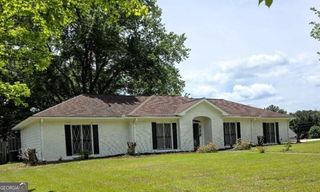 2064 Skyland Glen Drive, Snellville, GA 30078