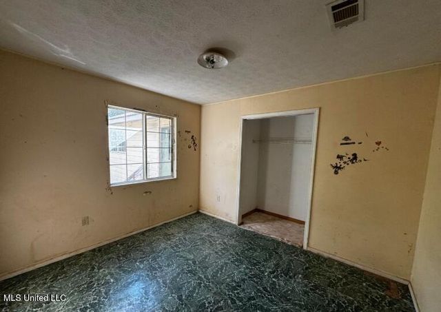 122 Hull Drive, Magee, MS 39111