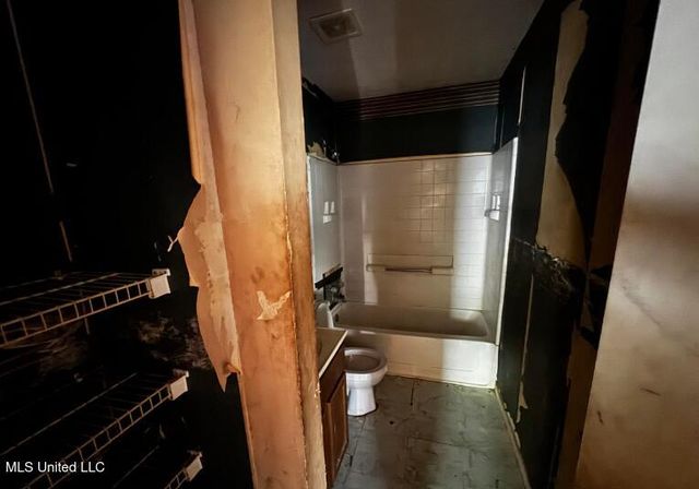 122 Hull Drive, Magee, MS 39111