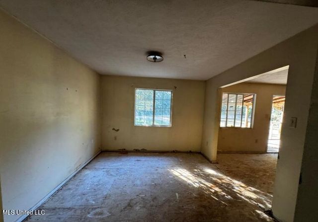 122 Hull Drive, Magee, MS 39111