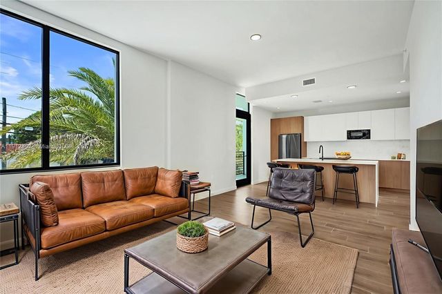 515 NE 61st St, Miami, FL 33137