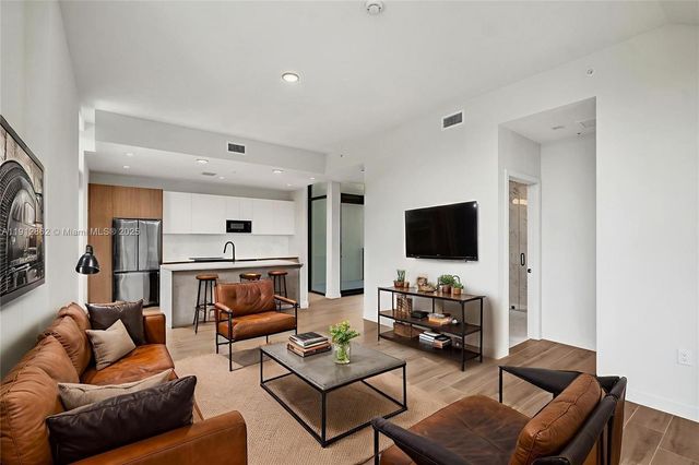 515 NE 61st St, Miami, FL 33137