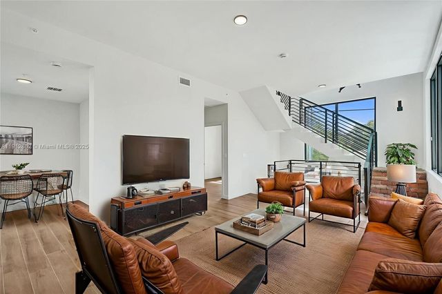 515 NE 61st St, Miami, FL 33137