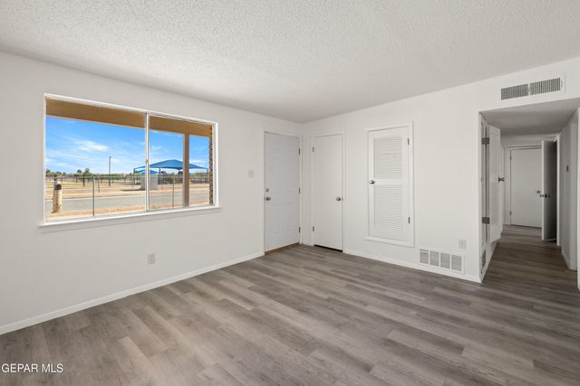 249 MECCA Drive, El Paso, TX 79907