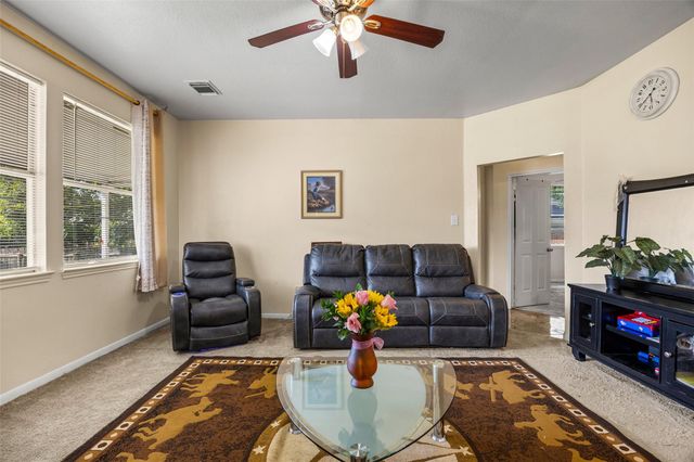 801 Brown DR, Pflugerville, TX 78660