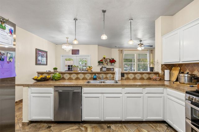 801 Brown DR, Pflugerville, TX 78660