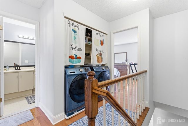 1 Dartmouth Way, North Brunswick, NJ 08902