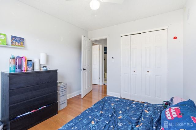 1 Dartmouth Way, North Brunswick, NJ 08902