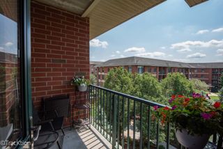 845 E 22nd Street B-417, Lombard, IL 60148