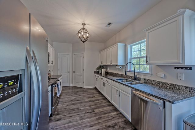 1007 Meridian Drive, Sneads Ferry, NC 28460