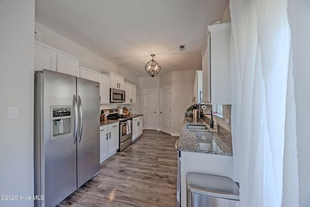 1007 Meridian Drive, Sneads Ferry, NC 28460