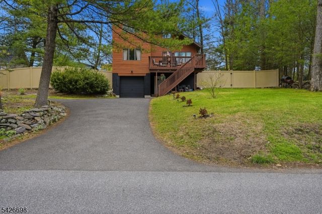 30 Eatontown Rd, West Milford Twp., NJ 07421