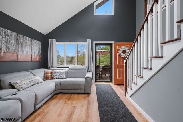 30 Eatontown Rd, West Milford Twp., NJ 07421