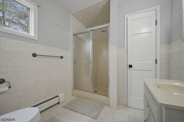 30 Eatontown Rd, West Milford Twp., NJ 07421