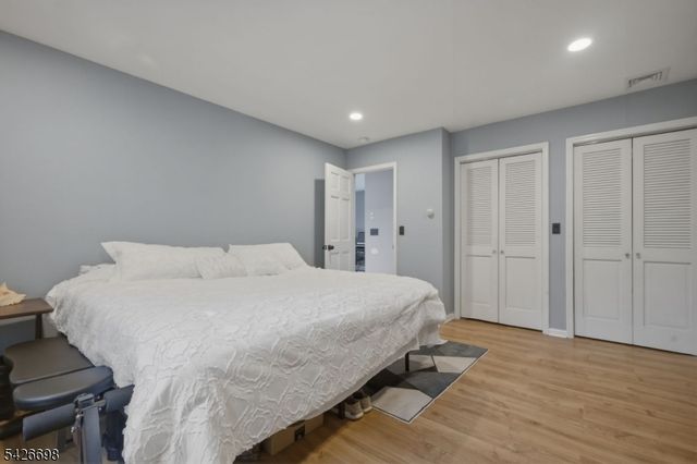 30 Eatontown Rd, West Milford Twp., NJ 07421