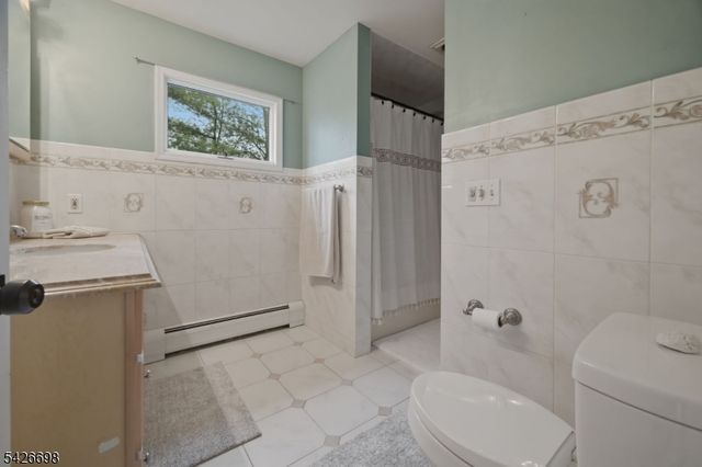 30 Eatontown Rd, West Milford Twp., NJ 07421