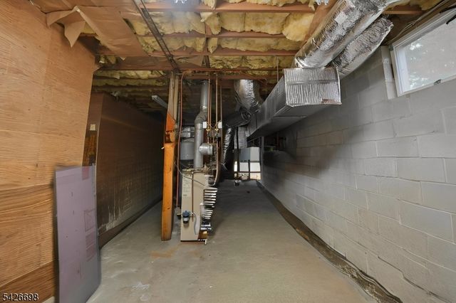 30 Eatontown Rd, West Milford Twp., NJ 07421