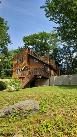 30 Eatontown Rd, West Milford Twp., NJ 07421