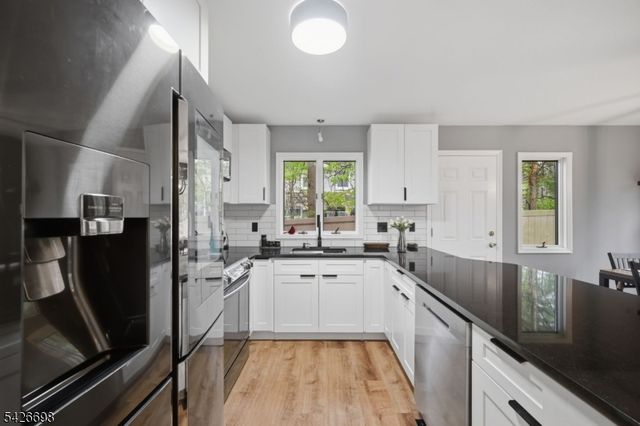 30 Eatontown Rd, West Milford Twp., NJ 07421