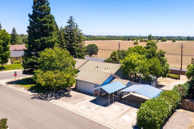 10012 Plaza De Oro Dr, Oakdale, CA 95361