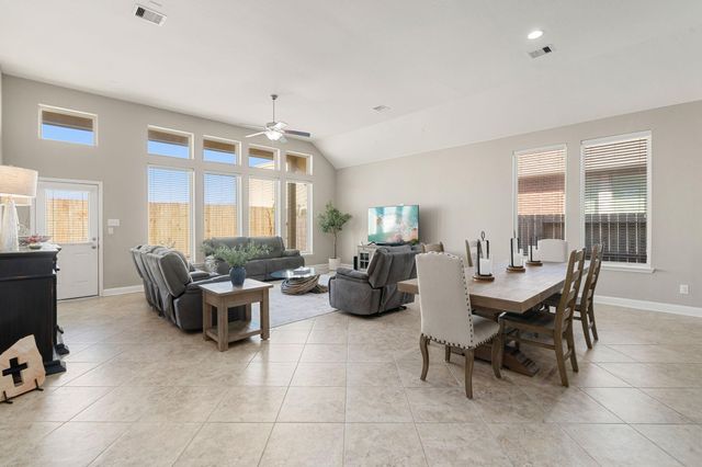 1610 Golden Taylor Drive, Pearland, TX 77581