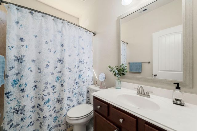 1610 Golden Taylor Drive, Pearland, TX 77581