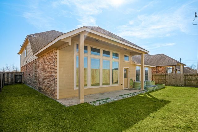 1610 Golden Taylor Drive, Pearland, TX 77581