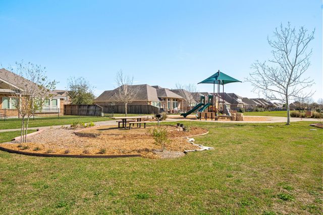 1610 Golden Taylor Drive, Pearland, TX 77581