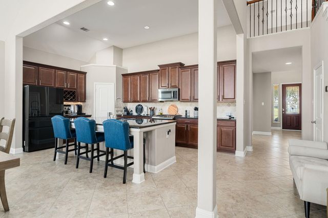 1610 Golden Taylor Drive, Pearland, TX 77581