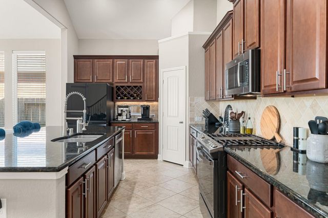 1610 Golden Taylor Drive, Pearland, TX 77581