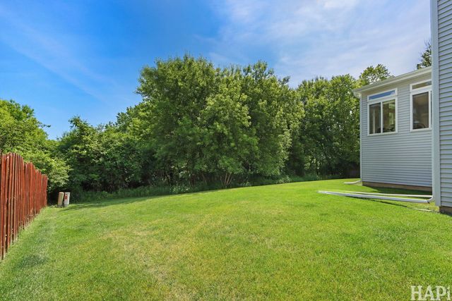 4570 Loyola Drive, Mchenry, IL 60050