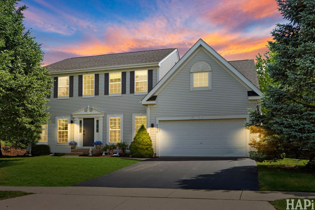 4570 Loyola Drive, Mchenry, IL 60050