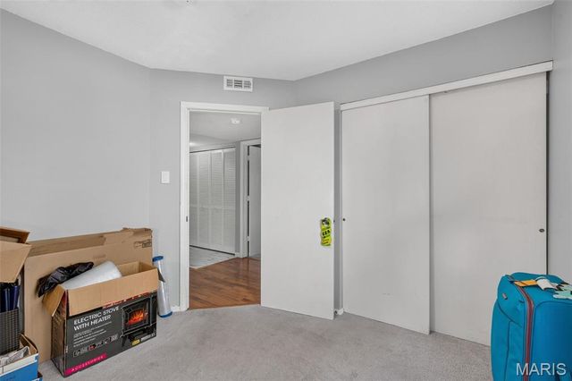 2542 Creve Coeur Mill Road 1, Maryland Heights, MO 63043