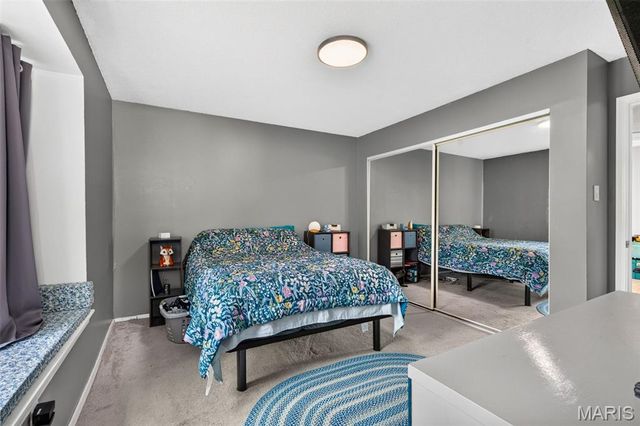 2542 Creve Coeur Mill Road 1, Maryland Heights, MO 63043