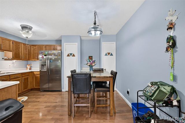 2542 Creve Coeur Mill Road 1, Maryland Heights, MO 63043