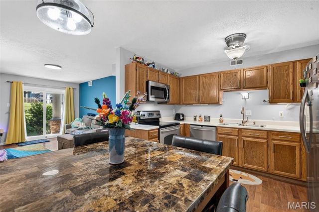 2542 Creve Coeur Mill Road 1, Maryland Heights, MO 63043